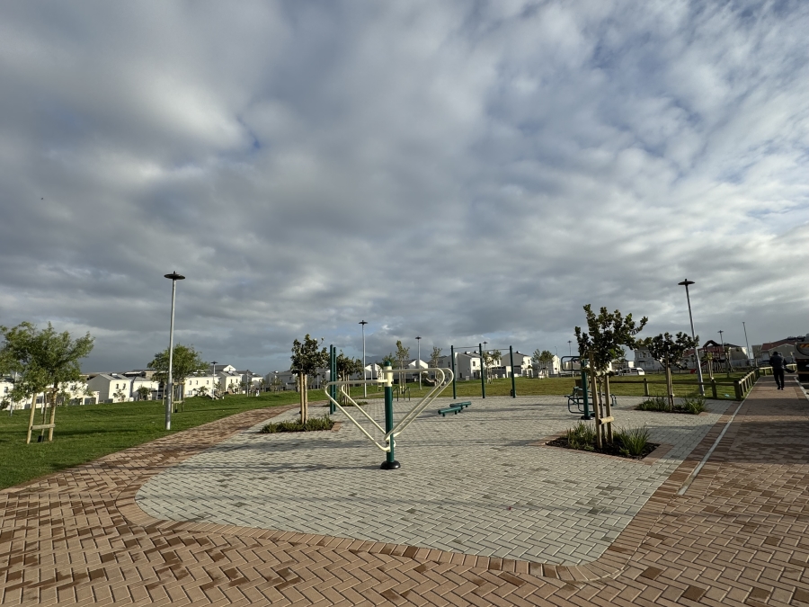 1 Bedroom Property for Sale in Rivergate Western Cape